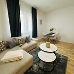 아파트 Cocoon